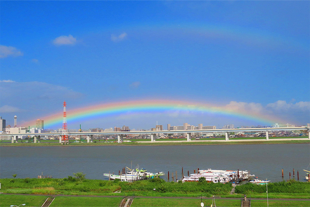 雨上がり、心に残るダブルレインボー