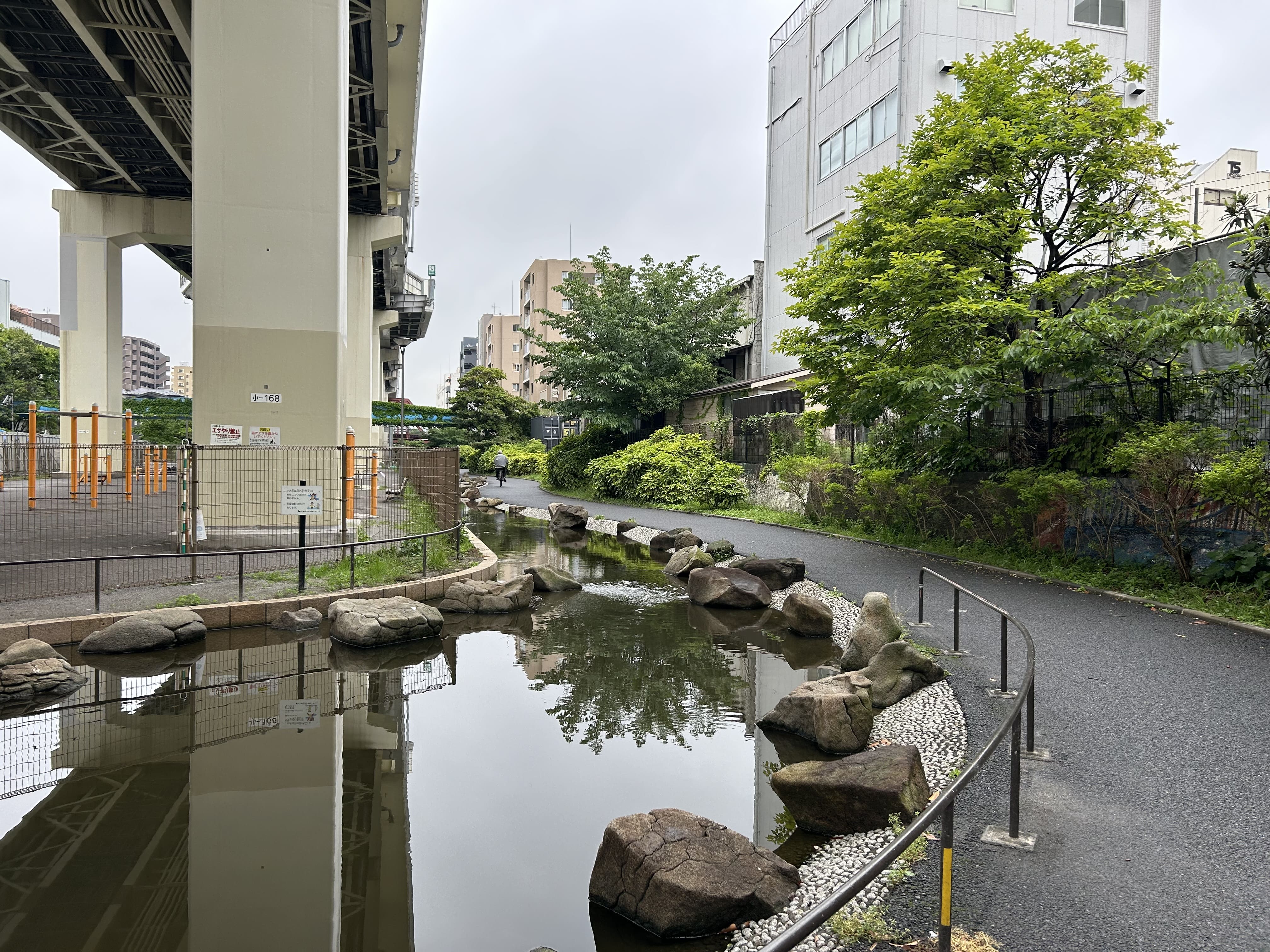 竪川河川敷公園