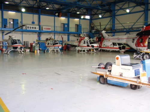 朝日航洋株式会社格納庫