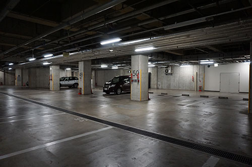 タイムズ東京国際交流館駐車場