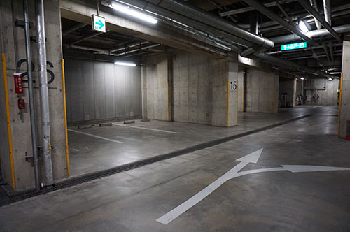 タイムズ東京国際交流館駐車場 画像3