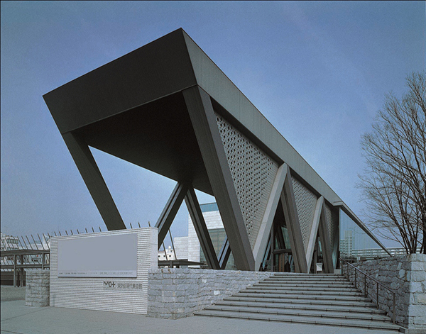 東京都現代美術館