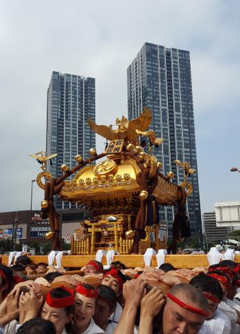 富岡八幡宮例祭・二の宮神輿渡御