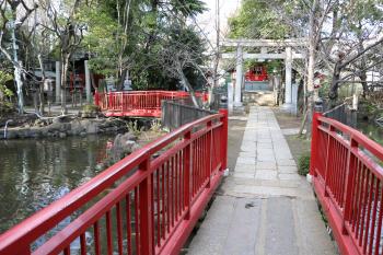 富岡八幡宮境内(七渡神社)